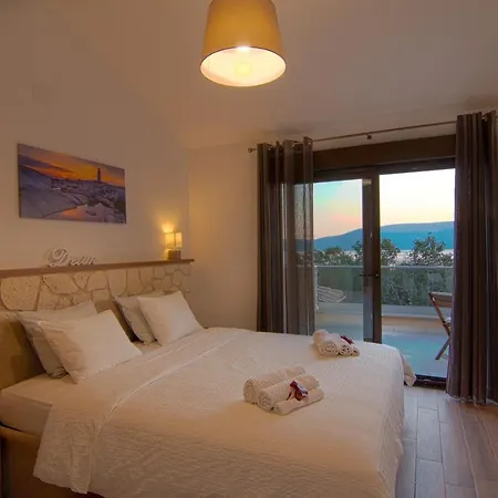 Modern With Pool, Sea View, Near The Sea And The - By Traveler Tourist Agency Krk Id 2168 Villa Pinezići