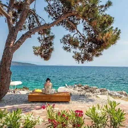 Modern With Pool, Sea View, Near The Sea And The - By Traveler Tourist Agency Krk Id 2168 * Pinezići