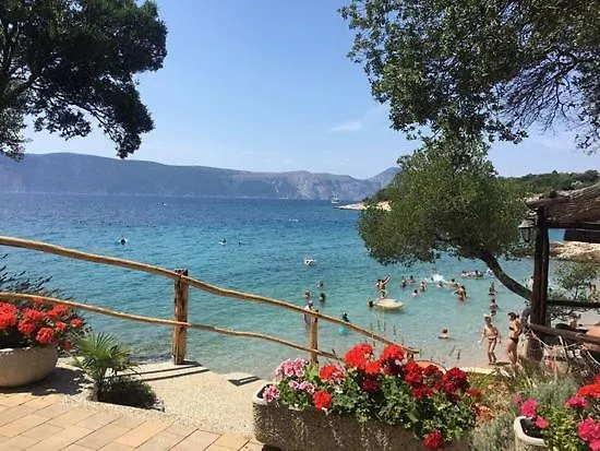 Modern With Pool, Sea View, Near The Sea And The - By Traveler Tourist Agency Krk Id 2168