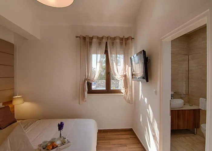 Modern With Pool, Sea View, Near The Sea And The - By Traveler Tourist Agency Krk Id 2168 Villa