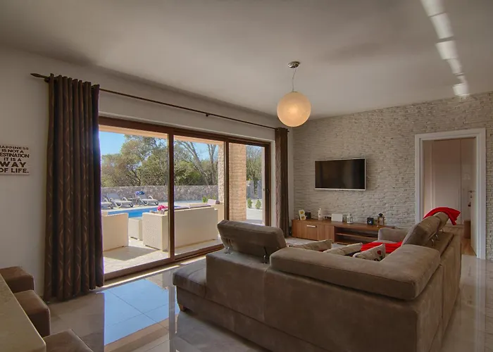 Modern With Pool, Sea View, Near The Sea And The - By Traveler Tourist Agency Krk Id 2168 Villa
