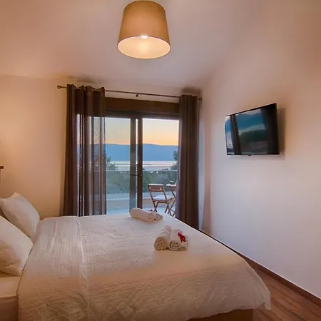Modern With Pool, Sea View, Near The Sea And The - By Traveler Tourist Agency Krk Id 2168 Βίλα