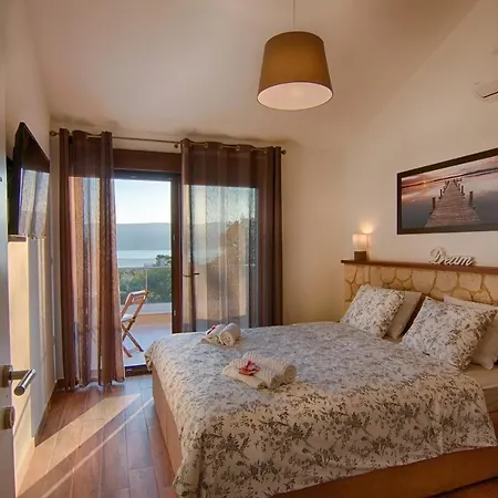 Βίλα Modern With Pool, Sea View, Near The Sea And The - By Traveler Tourist Agency Krk Id 2168 *