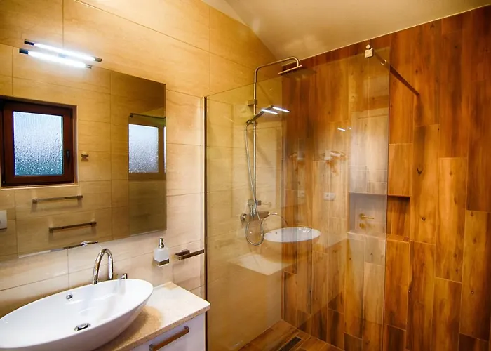Modern With Pool, Sea View, Near The Sea And The - By Traveler Tourist Agency Krk Id 2168 빌라 Pinezići