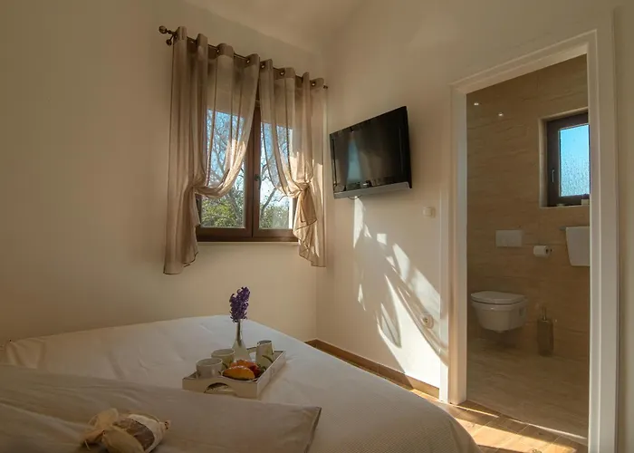 Modern With Pool, Sea View, Near The Sea And The - By Traveler Tourist Agency Krk Id 2168 * Pinezići