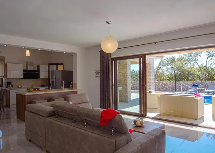 빌라 Modern With Pool, Sea View, Near The Sea And The - By Traveler Tourist Agency Krk Id 2168 *